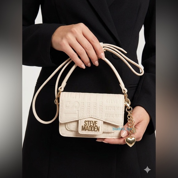 Steve Madden Handbags - Steve Madden Vanilla Mini Crossbody with Gold Heart & Star Charm